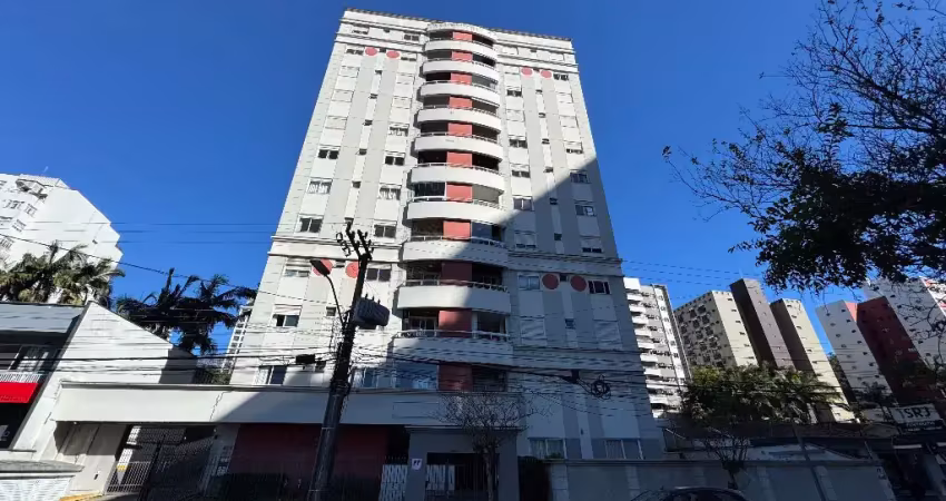 Apartamento com 1 suíte mais 2 quartos à venda no bairro atiradores