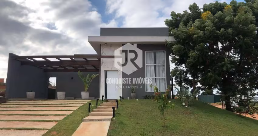 Aconchegante, loteamento com 2 clubes padrão resort, às margens da represa