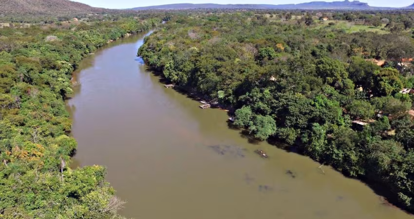 Em Piraputanga com Fundo para o Rio Aquidauana (4 KM do asfalto)