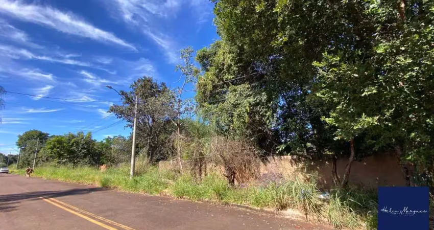 Terreno 12 por 30 no Asfalto