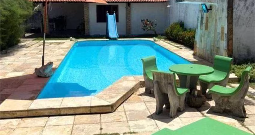 Casa para venda tem 1119metros quadrados com 5 quartos em Jacauna - Aquiraz - Ceará