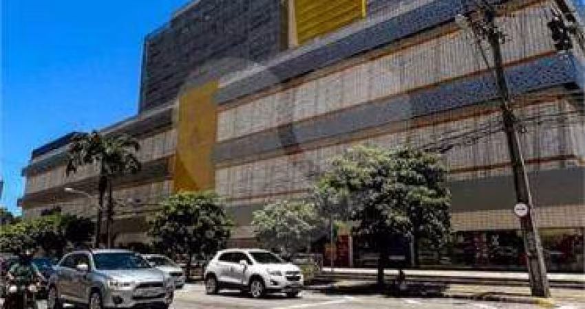 Ponto comercial/Loja/Box para venda possui 32 metros quadrados com 1 quarto