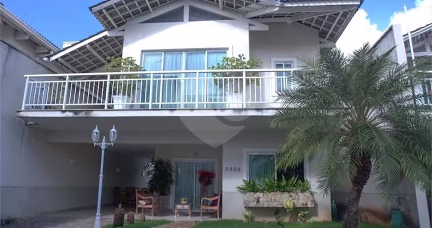 Casa Duplex no Condomínio Gran Carmel