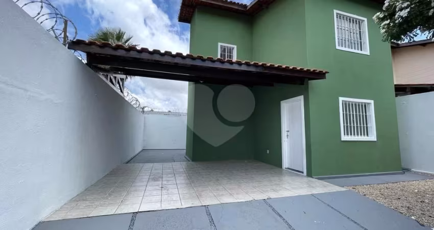 Casa Duplex em rua pública na cidade dos funcionários