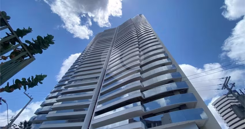 Apartamento novo no Meireles, 272m²