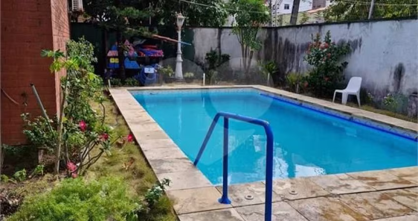Casa Plana de esquina no Dionisio Torres