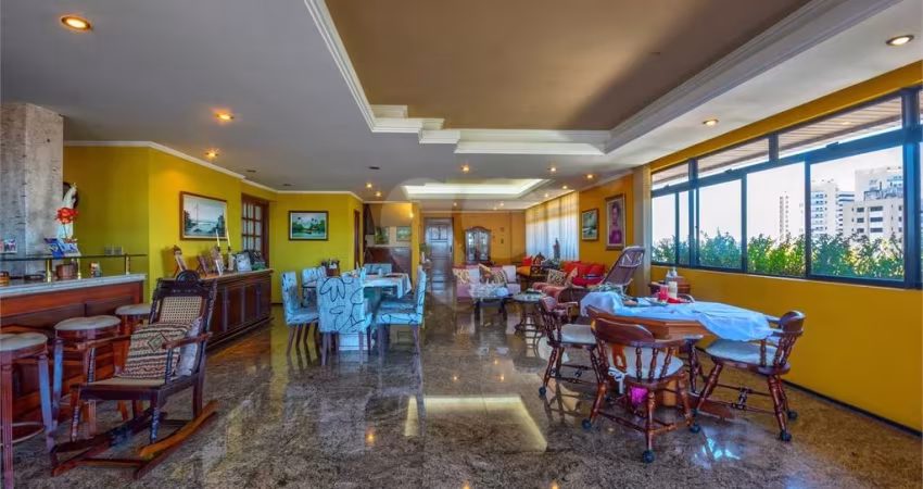 COBERTURA DUPLEX COM 458m²