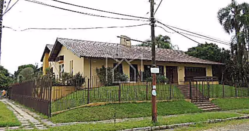 Casa com 4 quartos à venda no Padre Reus, São Leopoldo 