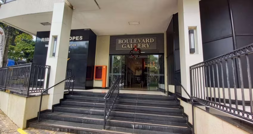 Sala comercial para alugar na Avenida Cidade de Leiria, 637, Zona 01, Maringá