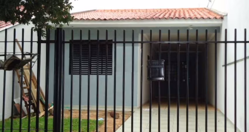 Casa com 2 quartos à venda na Rua Pioneiro Sebastião Alves, 708, Jardim Paris III, Maringá
