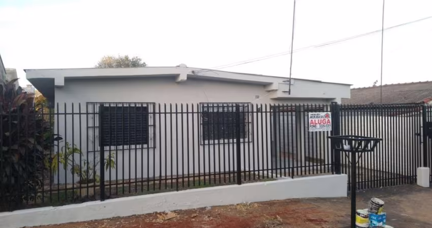 Casa com 3 quartos para alugar na Rua Francisco Silveira da Rocha, 21, Parque Alvamar, Sarandi