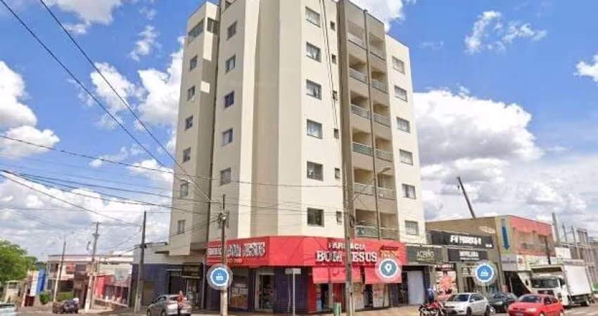 Apartamento com 2 quartos para alugar na Emilio Ganzert, 295, Centro, Ivaiporã