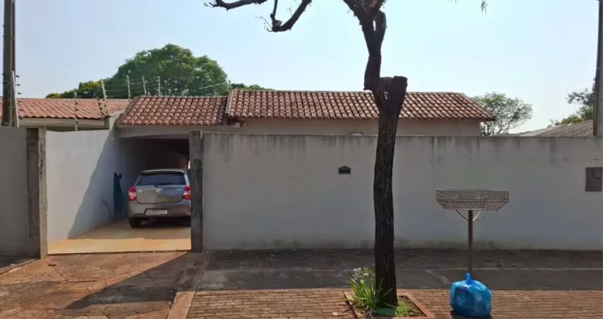 Casa com 3 quartos à venda na Rua Pioneira Maria Bordignon Pietrobon, Conjunto Habitacional Sanenge III, Maringá