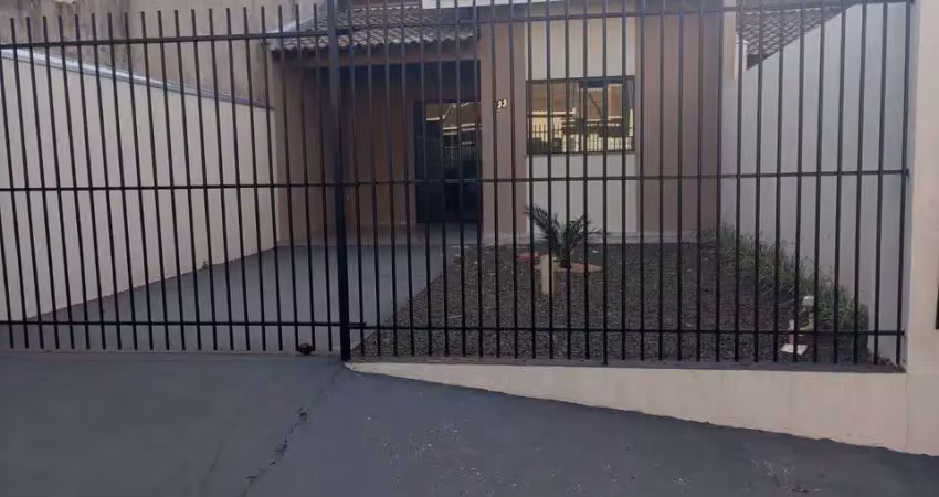 Casa residencial com área de lazer e garagem coberta - mandaguaçu