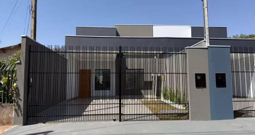Casa com 3 quartos à venda na Rua Rio Parnaíba, Parque Residencial Tuiuti, Maringá