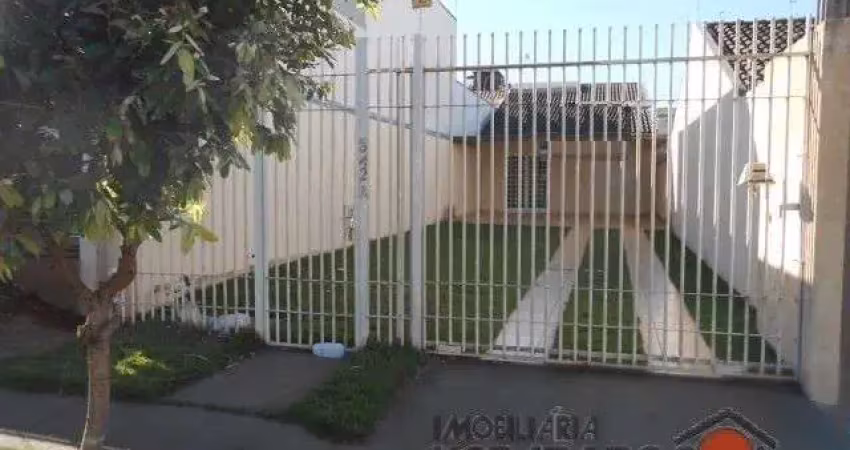 Casa com 2 quartos à venda na Rua Pioneiro Carlos João Basso, 842, Jardim Itália II, Maringá