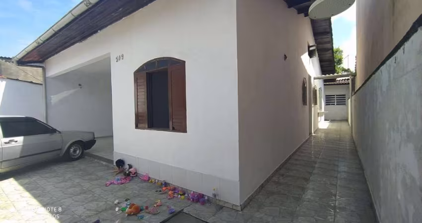 Casa com 3 dormitórios à venda por R$ 230.000,00 - Suarão - Itanhaém/SP