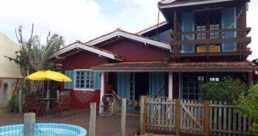 Casa com 3 dormitórios à venda, 128 m² por R$ 750.000,00 - São João do Rio Vermelho - Florianópolis/SC