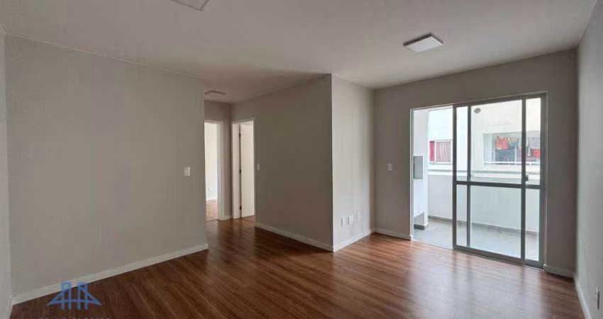 Apartamento com 2 dormitórios à venda, 59 m² por R$ 350.000,00 - Balneário - Florianópolis/SC