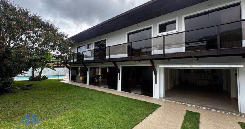 Casa com 5 dormitórios à venda, 329 m² por R$ 4.300.000,00 - Itacorubi - Florianópolis/SC
