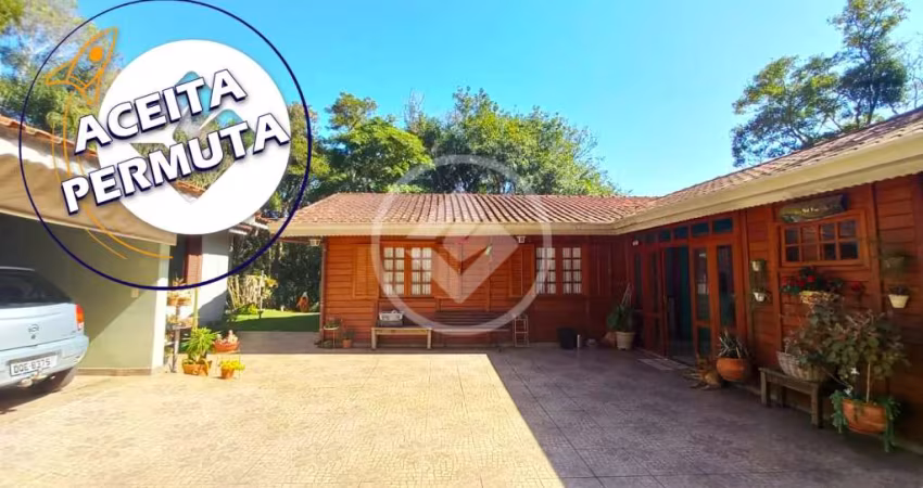 Chácara no pé da Serra do Japi - 3 casas - salão de festas codigo: 93538