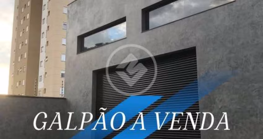184m2 área total sendo 110m2 de área construída, dispondo de um lote de 181m2 para construção codigo: 67375