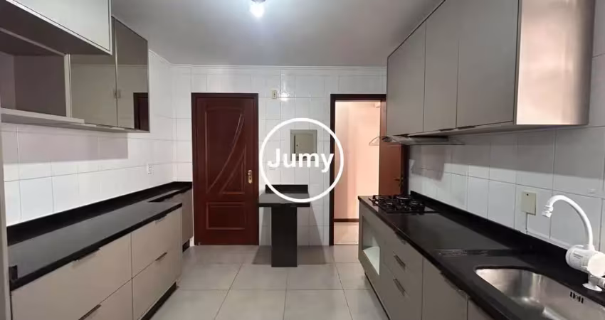 Apartamento semi mobiliado, 3 quartos, para locação. balneário do estreito.