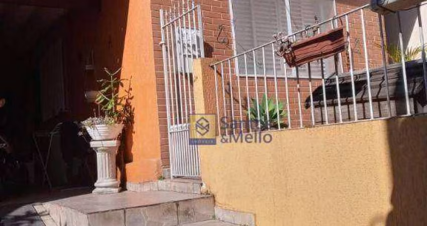 Casa com 3 dormitórios à venda, 134 m² por R$ 600.000,00 - Parque Oratório - Santo André/SP