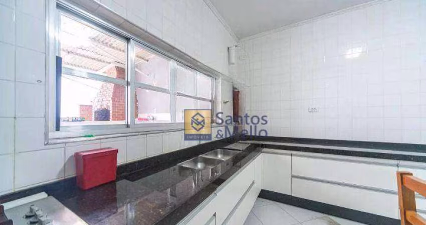 Sobrado com 4 dormitórios para alugar, 172 m² por R$ 4.551,00/mês - Vila Aquilino - Santo André/SP