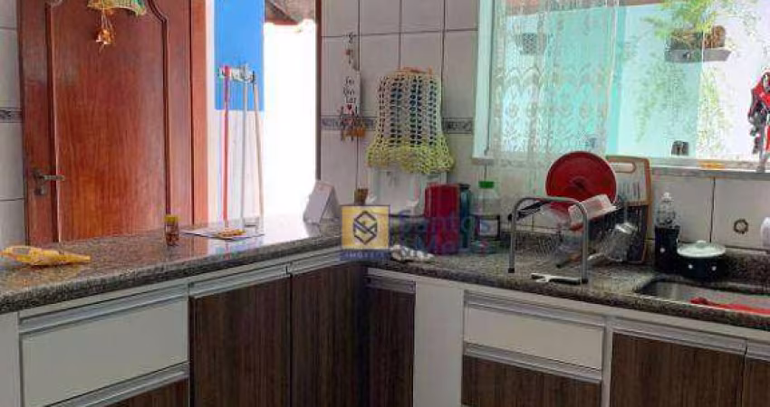 Casa com 3 dormitórios à venda, 232 m² por R$ 600.000 - Parque Marajoara - Santo André/SP