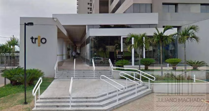 Vendo uma sala comercial no Trio Office. Andar alto. R$425.000,00