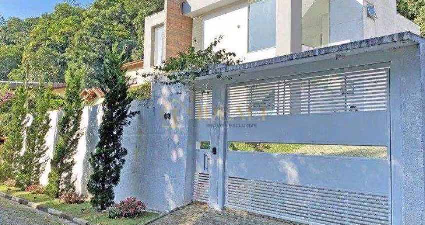 Excelente Casa à venda em condomínio em Mairiporã