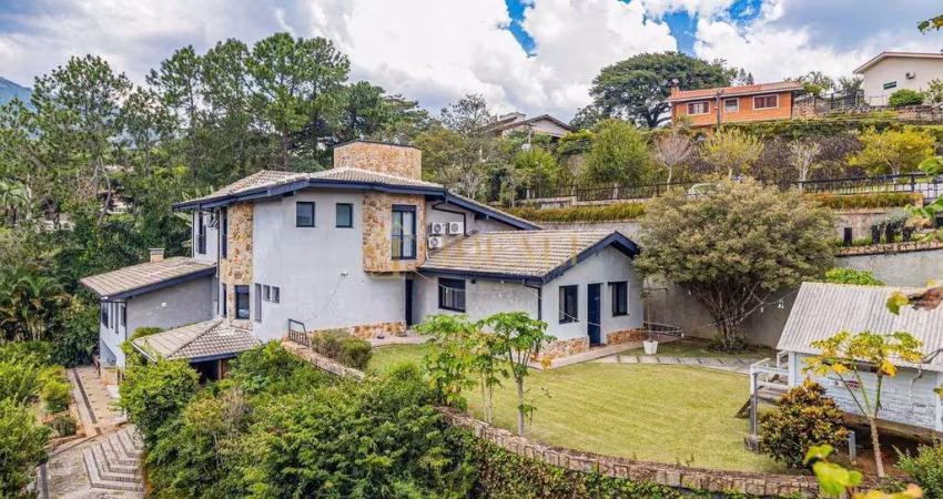 EXCEPCIONAL CASA A VENDA EM CONDOMINIO DE LUXO EM ATIBAIA