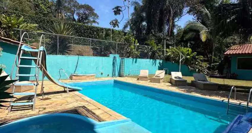 Casa em condominio fechado com acesso a represa ( haras ell passo )
