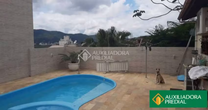Casa com 3 quartos à venda na Rua João da Cruz Meira, 109, Trindade, Florianópolis