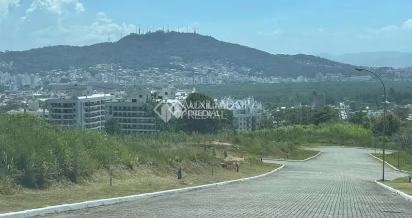 Terreno à venda na Rua Rodrigo Rampinelli Jeremias, 200, Itacorubi, Florianópolis