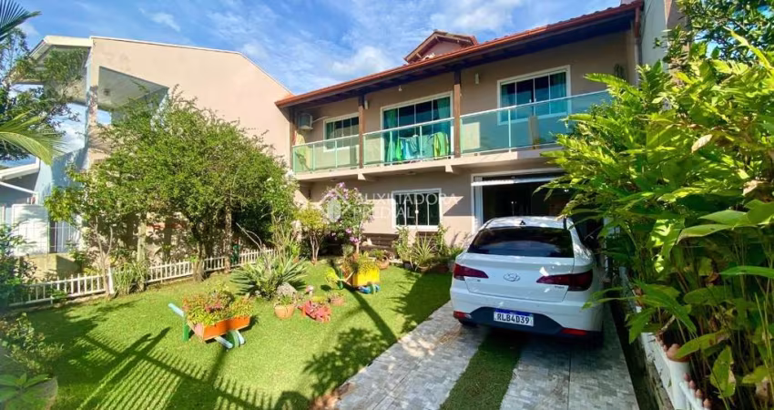 Casa com 4 quartos à venda na Rua Porto Alegre, 96, Praia de Fora, Palhoça