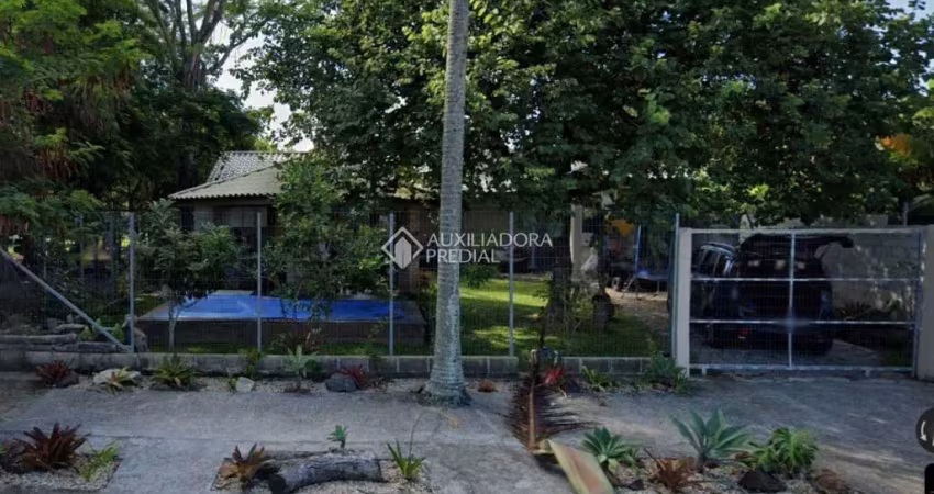 Casa com 3 quartos à venda na Avenida das Palmeiras, 1124, Daniela, Florianópolis
