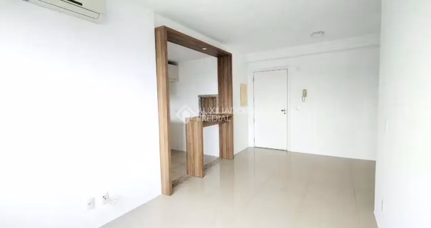 Apartamento com 2 quartos para alugar na Avenida Pedro Adams Filho, 3968, Pátria Nova, Novo Hamburgo