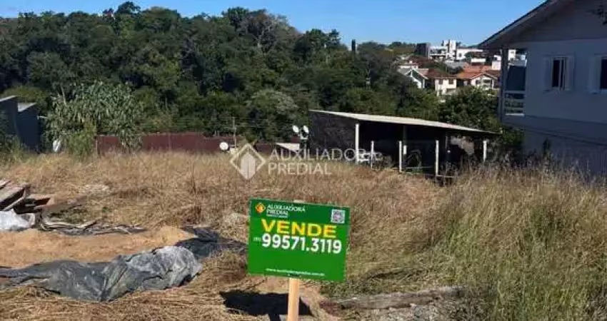 Terreno à venda na Rua Bom Retiro do Sul, 7867867554, Olarias, Lajeado