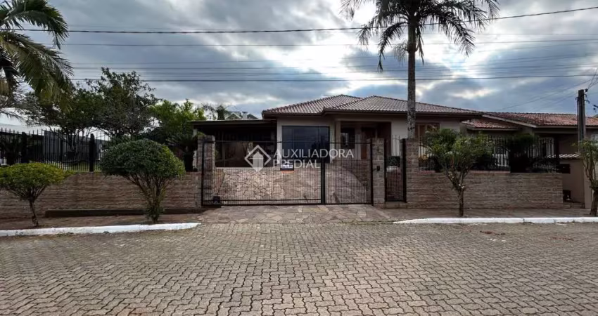 Casa com 4 quartos à venda na Rua Sybila Maria Mallmann, 374, Universitário, Lajeado