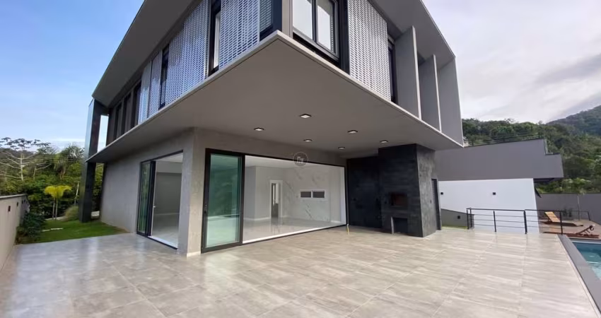 Casa em condomínio fechado com 4 quartos à venda na Avenida das Arapongas, 1265, Ariribá, Balneário Camboriú