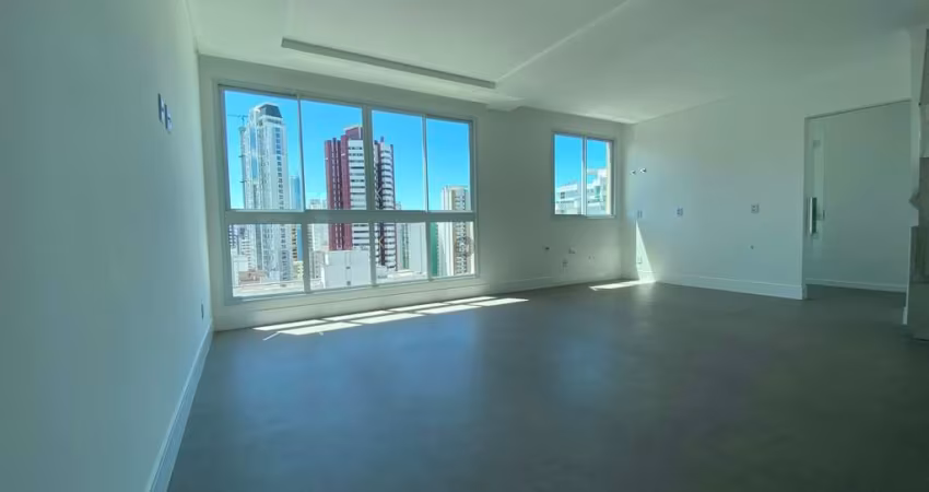 Apartamento com 4 quartos à venda na Rua 1111, 56, Centro, Balneário Camboriú