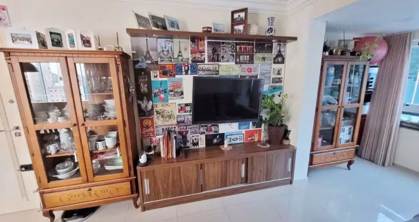 Apartamento com 3 quartos à venda na Rua Miguel Matte, 381, Pioneiros, Balneário Camboriú