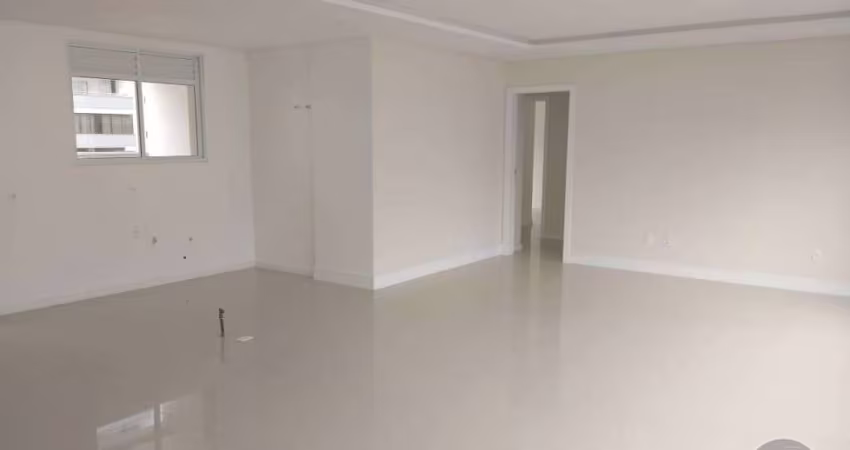 Apartamento com 3 quartos à venda na Rua 2650, 120, Centro, Balneário Camboriú
