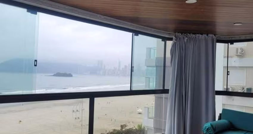Apartamento com 3 quartos para alugar na Avenida Atlântica, 790, Centro, Balneário Camboriú