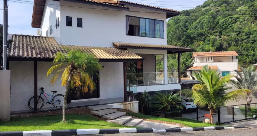 Casa em condomínio fechado com 4 quartos para alugar na Avenida das Arapongas, 455, Ariribá, Balneário Camboriú