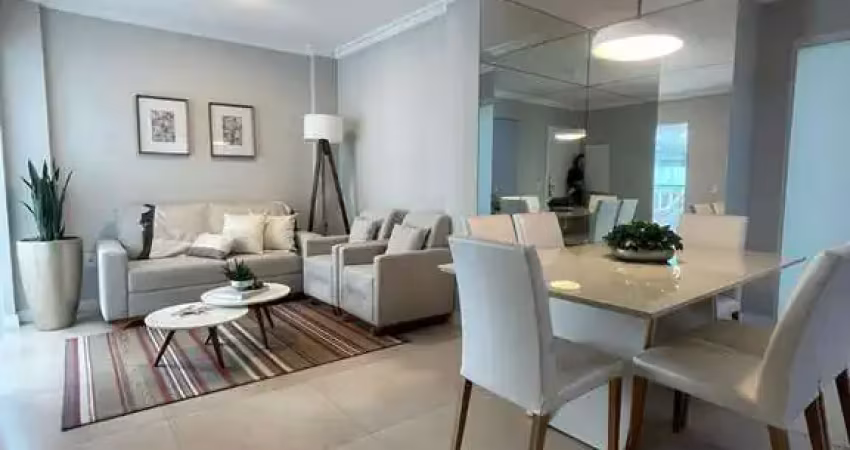 Apartamento com 3 quartos para alugar na Rua 3420, 20, Centro, Balneário Camboriú