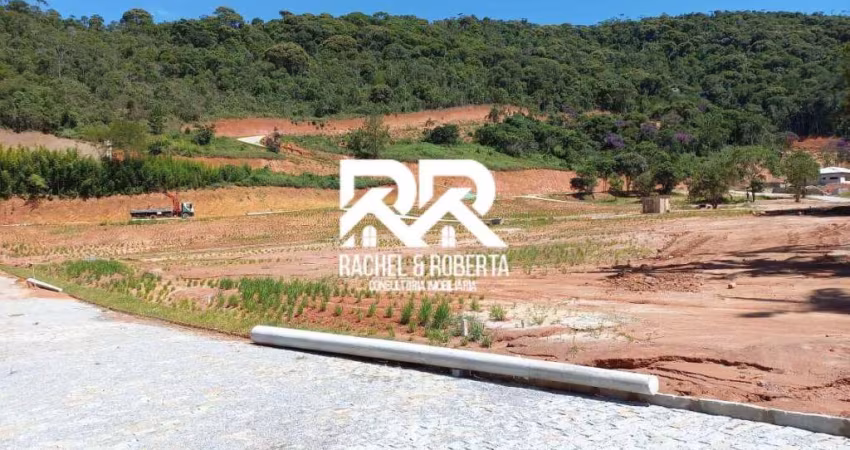 Terreno em Condomínio Pertinho do Centro da Cidade