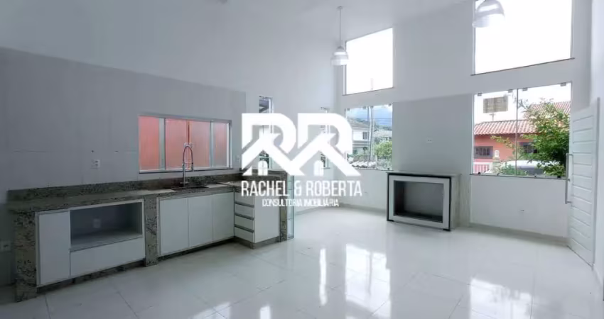 Linda casa em condomínio com 4 quartos em vargem grande